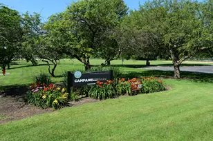 930 Sharon Ln, Schaumburg, IL 60193 - Photo 3