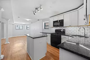 2642 N Sacramento Ave, Chicago, IL 60647 - Photo 3