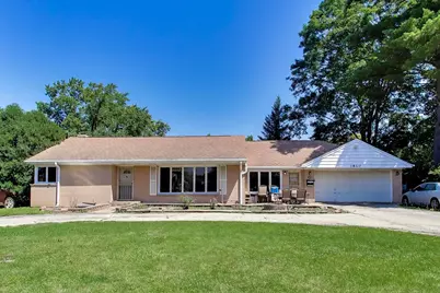 1810 E Euclid Avenue, Arlington Heights, IL 60004 - Photo 1