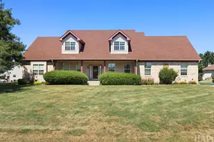 5515 Amber Way, McHenry, IL 60051 - Photo 1