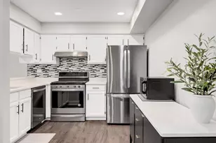 718 N Tamarac Blvd, Addison, IL 60101 - Photo 9