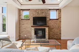 1516 N Mohawk St, Chicago, IL 60610 - Photo 3