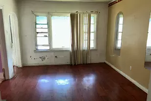 11568 S Lafayette Ave, Chicago, IL 60628 - Photo 5