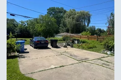 4060 N Mobile Avenue, Chicago, IL 60634 - Photo 3