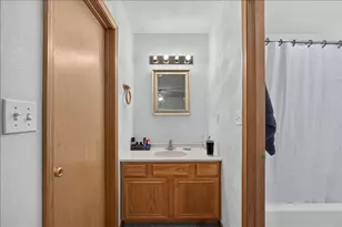 5250 Jenkins Dr, South Beloit, IL 61080 - Photo 15