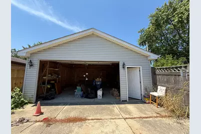 2228 Shawnee Road, Waukegan, IL 60087 - Photo 9