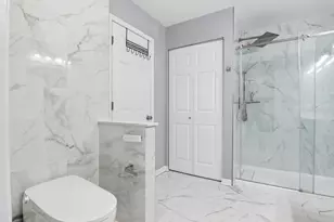 1322 Pennsbury Ln, Aurora, IL 60502 - Photo 33