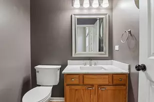 1322 Pennsbury Ln, Aurora, IL 60502 - Photo 23