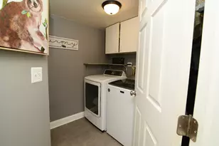208 Winnsboro Ct, Schaumburg, IL 60193 - Photo 23