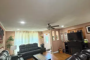 8079 Catawba Ln, Hanover Park, IL 60133 - Photo 3
