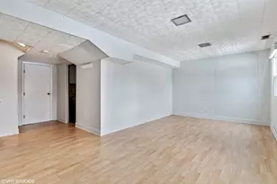 1400 Meyer Rd, Hoffman Estates, IL 60169 - Photo 19