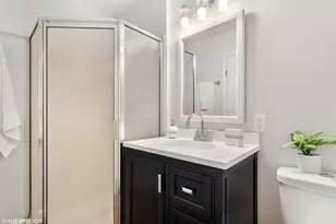 1400 Meyer Rd, Hoffman Estates, IL 60169 - Photo 13
