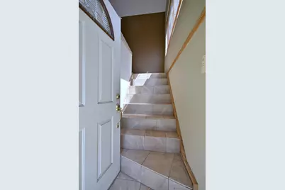 1012 N 24th Avenue, Melrose Park, IL 60160 - Photo 9