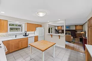 3822 Knight St, Glenview, IL 60025 - Photo 7