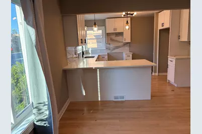 2909 W Howard Street, Chicago, IL 60645 - Photo 5