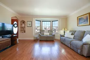 7257 W Fitch Ave, Chicago, IL 60631 - Photo 3