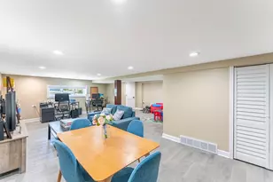 3747 N Oleander Ave, Chicago, IL 60634 - Photo 21