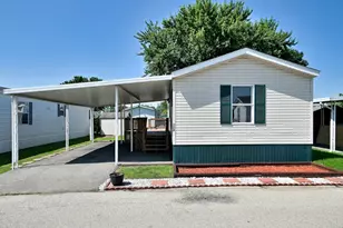104 9th Ave, Bartlett, IL 60103 - Photo 1