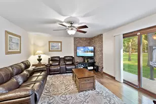 606 Mary Ln, Saint Anne, IL 60964 - Photo 13
