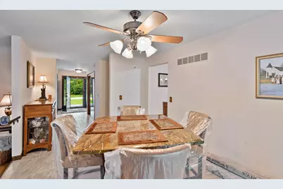 606 Mary Lane, Saint Anne, IL 60964 - Photo 9