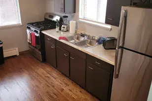 384 Greenbay Ave, Calumet City, IL 60409 - Photo 5