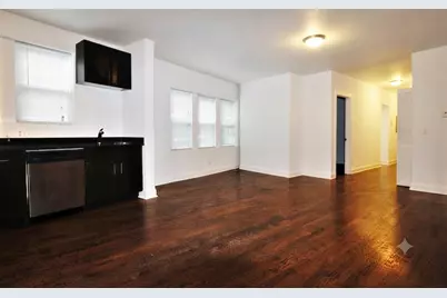 2065 W Jarvis Avenue #2W, Chicago, IL 60645 - Photo 3