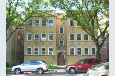 2065 W Jarvis Avenue #2W, Chicago, IL 60645 - Photo 1