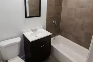 2065 W Jarvis Ave, Chicago, IL 60645 - Photo 9