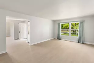 11 Birchwood Ave, Deerfield, IL 60015 - Photo 3