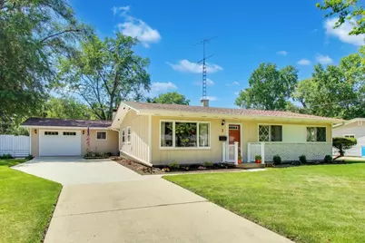 3 Seneca Drive, Montgomery, IL 60538 - Photo 1