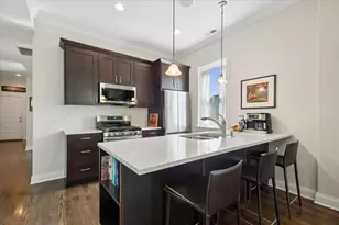 2112 W Cortland St, Chicago, IL 60647 - Photo 7