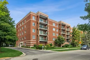 5320 N Lowell Ave, Chicago, IL 60630 - Photo 1