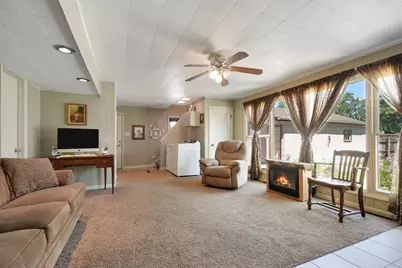 7306 W 115th Street, Worth, IL 60482 - Photo 9