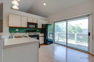 1209 Bradwell Ln, Mundelein, IL 60060 - Photo 13