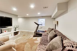 1067 Carpenter Ct, Elk Grove Village, IL 60007 - Photo 35