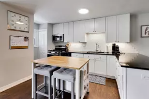 1067 Carpenter Ct, Elk Grove Village, IL 60007 - Photo 11