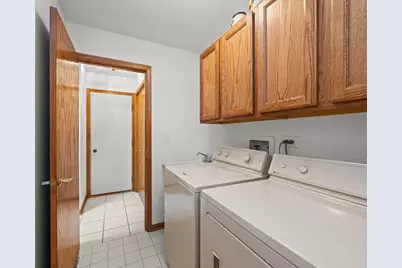 204 Jason Court, Bloomingdale, IL 60108 - Photo 9