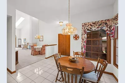 204 Jason Court, Bloomingdale, IL 60108 - Photo 7