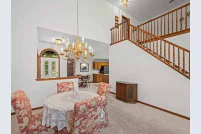 204 Jason Court, Bloomingdale, IL 60108 - Photo 5