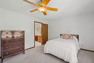 204 Jason Ct, Bloomingdale, IL 60108 - Photo 11