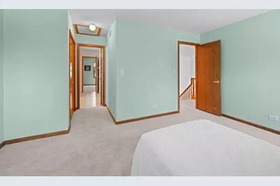 204 Jason Court, Bloomingdale, IL 60108 - Photo 17
