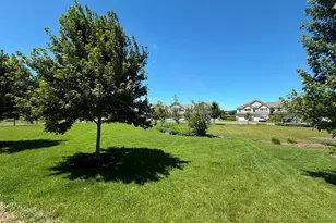 1607 Carlstedt Dr, Batavia, IL 60510 - Photo 13