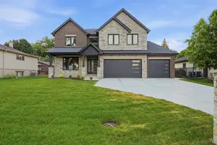 134 Holly Ave, Darien, IL 60561 - Photo 25