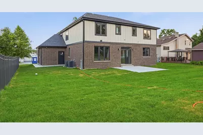 134 Holly Avenue, Darien, IL 60561 - Photo 31
