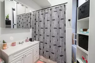 1337 W Huron St, Chicago, IL 60642 - Photo 9