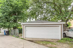 5830 N Nagle Ave, Chicago, IL 60646 - Photo 33