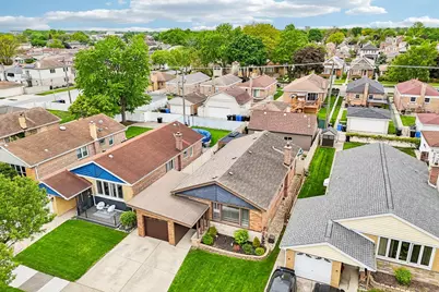 5742 S Rutherford Avenue, Chicago, IL 60638 - Photo 1