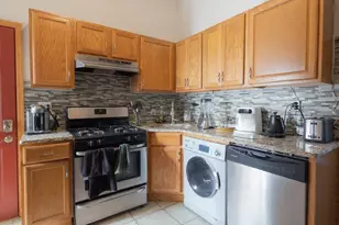 1337 W Huron St, Chicago, IL 60642 - Photo 3
