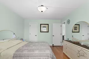 1460 Fairlane Dr, Schaumburg, IL 60193 - Photo 9