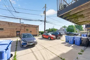 2633 W Belmont Ave, Chicago, IL 60618 - Photo 31